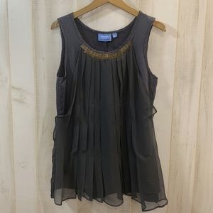 Simply Vera gray sleeveless pleated blouse medium